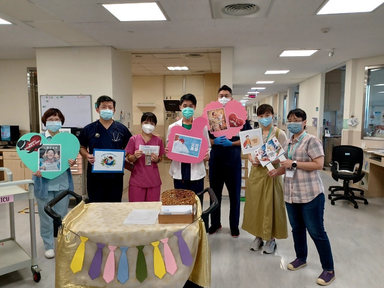 LINE_ALBUM_父親節～送祝福給👨‍⚕️男護師_220808_2